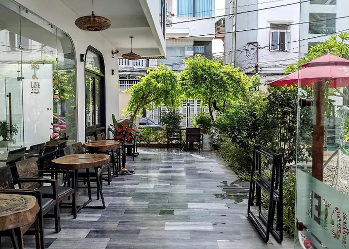 Life Boutique Hotel Huế